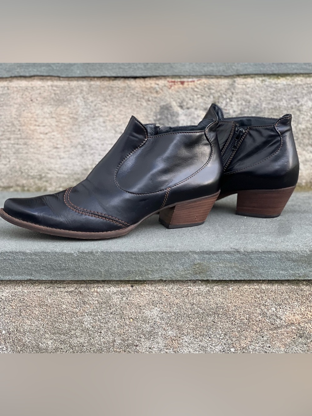 Paul Green western-style leather ankle boots 8
